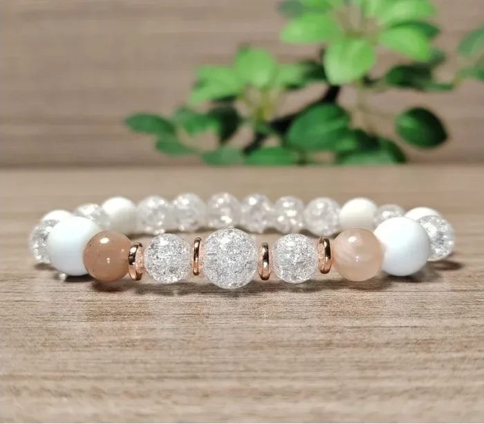 Hegyikristály, holdkő, tejkvarc ásvány karkötő