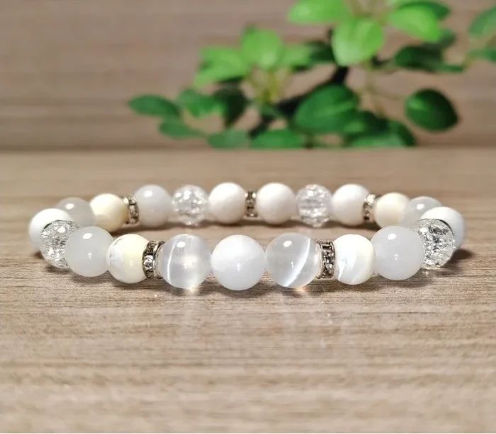 Szelenit, tejkvarc, gyöngyház, hegyikristály, jáde karkötő