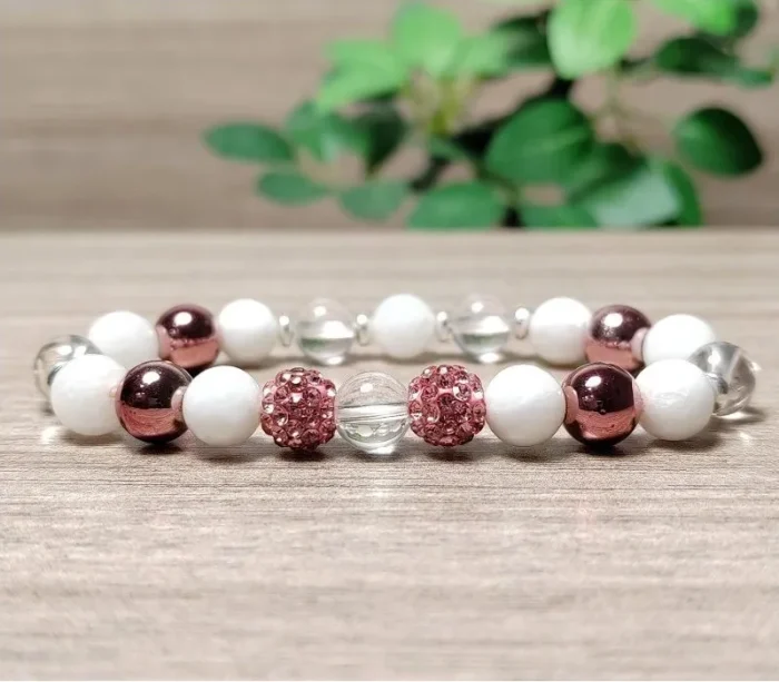 Hegyikristály, holdkő, tejkvarc, hematit karkötő