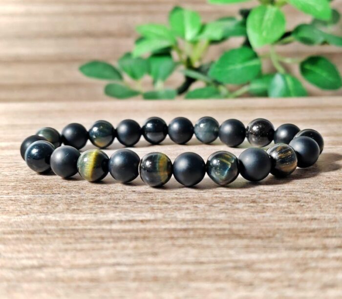 Negatív energiákat távoltartó, magabiztos döntéseket segítő, belső erőt támogató karkötő