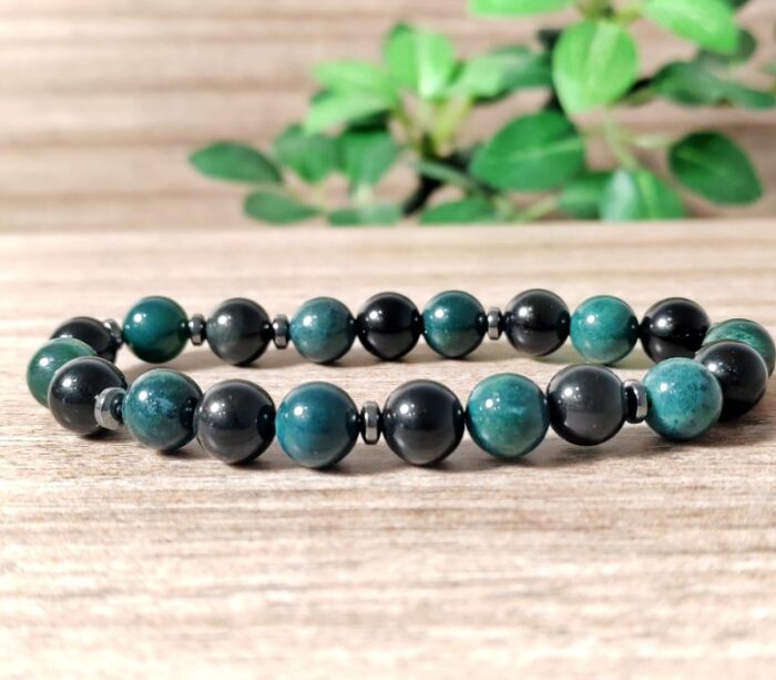 Negatív energiákat oldó, földelő, regeneráló karkötő